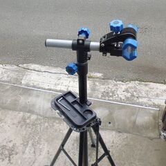 自転車メンテナンススタンドの画像