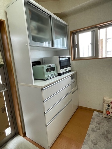 ニトリ　キッチンボード　食器棚