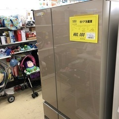 値下げしました。Panasonic 6ドア冷蔵庫 550リットル...