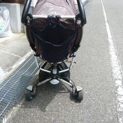 クイニー　ベビーカー　Ｑｕｉｎｎｙ　ブラウン　中古品の画像