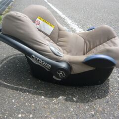 マキシコシ　ＭＡＸＩＣＯＳＩ　チャイルドシート　中古品の画像