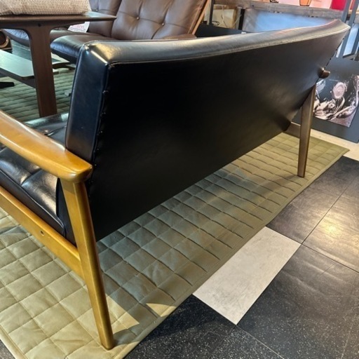 カリモク60 Kチェア　2シーター　家具　ソファ