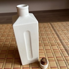 陶器瓶　igamono製の画像