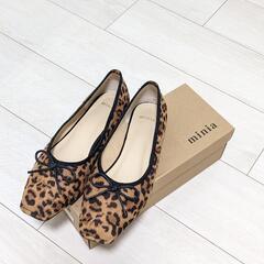 MINIA（パンプス）トゥステッチフラットパンプス