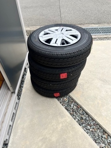 アトレー　S710V  新車外し　タイヤ　ホイール　カバー付き