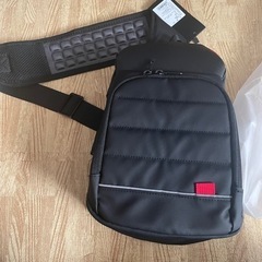 新品❤️ワンショルダーバッグ　大容量　防水　USB充電