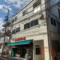 長期利用も可能！！1階スーパーで買物便利♪家具家電付き物件です♪