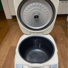 炊飯器の画像