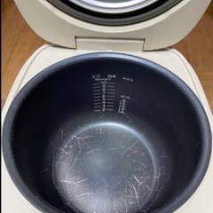 炊飯器の画像