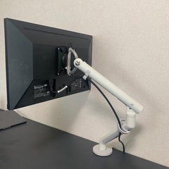 hp P224モニター　21.5インチ　フルHD スタンド型　アーム付きの画像