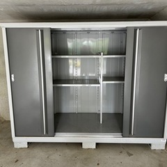 【取引中】【物置】INABA (倉庫) 綺麗ですよ(定価10万円以上)