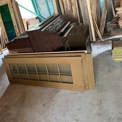 未使用　大量　既製品建具　無料の画像