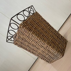 籠　カゴ　かご　花瓶　フラワーベース　鉢カバー　アイアンの画像