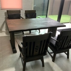 ダイニングテーブル