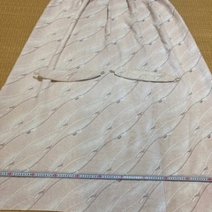 使用感あり洗濯すみカーテン2枚組