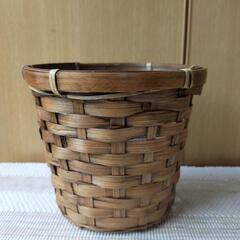 鉢植え、アレンジフラワーなどの飾りカゴ