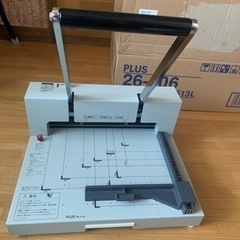 断裁機　デジタル化自炊に便利