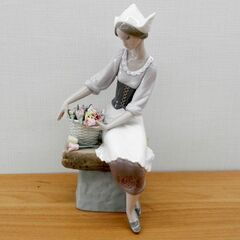 希少 リヤドロ 陶器人形 フィギュリン LLADRO 女性 花 バスケット 札幌