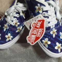 最終値引き[新品]VANS スニーカー 花柄 23センチ