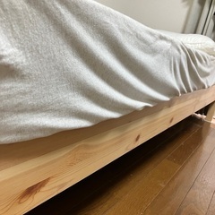 無印良品　シングルベッド　パイン材　フレームの画像