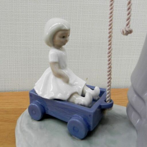 希少 リヤドロ 5044 お人形をのせて 陶器人形 フィギュリン 廃版 LLADRO 女の子 お人形 札幌 西区 西野