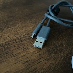 Type CとMicro USBの充電ケーブルのセットの画像