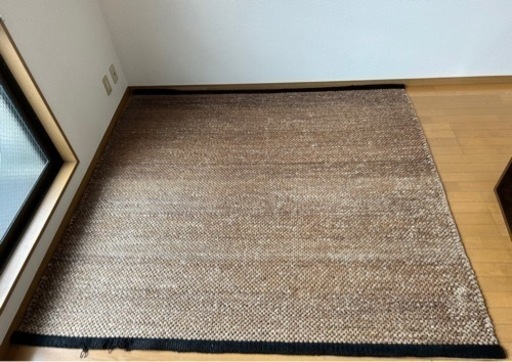アジアン家具専門店で購入したラグマット　職人手作り