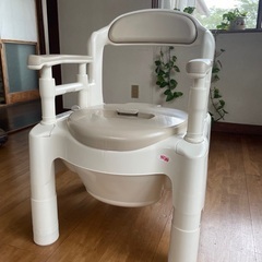 ポータブルトイレ