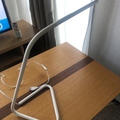 無料でお譲りします　イケアデスクランプ　