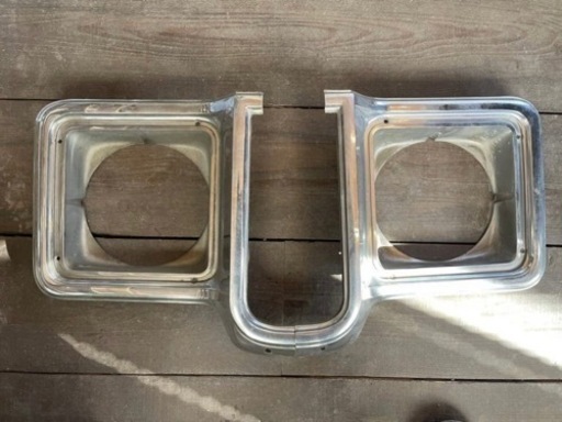 Chevy C-10 ライトベゼルセット