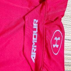 UNDER ARMOUR レッドの画像