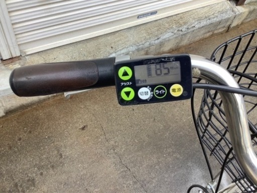 98 ブリヂストン最新機種電動アシスト自転車assista26インチブラックアルミ