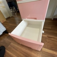 中古【キャスター付】チェストの画像