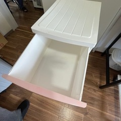 中古【キャスター付】チェストの画像