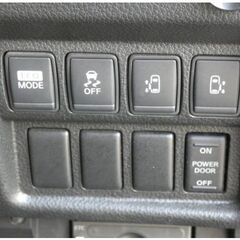 ■216★日産 エルグランド ２５０ハイウェイスターアーバンクロムブラックレザー（H24年）★スマートキー★両側Ｐスラ★ハーフレザーシート★ＨＩＤ★フォグ★ＳＤナビ★ワンセグ★Ｂカメ★オットマン付★ウォークスルー★ビルトインＥＴＣ★純正ＡＷ★ウインカーミラー★の画像