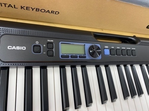 I583 ? 2022年製の美品♪ CASIO デジタルキーボード CT-S300 ⭐ 動作確認済 