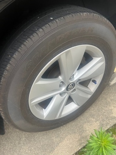 ハリアー60系で履いてるタイヤです！17インチ4本セット