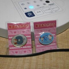 コレクションンに/キティちゃんのピンバッジ２個・北区から