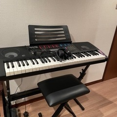 【交渉中】フルセット／コンパクトで綺麗なピアノ61鍵