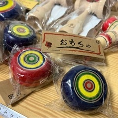 【13点セット格安】　おもちゃ　けん玉　ヨーヨー　木のおもちゃ　回しゴマ　風船の画像
