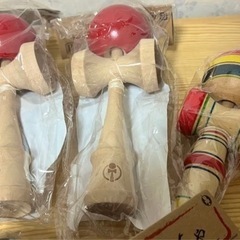 【13点セット格安】　おもちゃ　けん玉　ヨーヨー　木のおもちゃ　回しゴマ　風船の画像