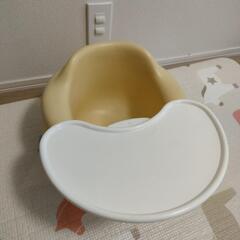 バンボ　ベビーソファ　テーブル付きの画像