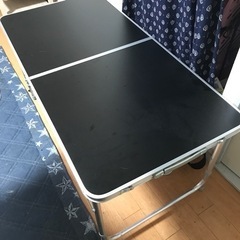 本日限定！折り畳みキャンプテーブルの画像