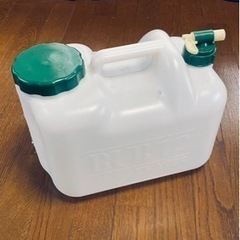アウトドア　コック式ポリタンク