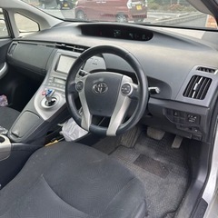 トヨタプリウス平成25年車　88,819KM  車検 6年／12月の画像