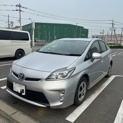 トヨタプリウス平成25年車　88,819KM  車検 6年／12月