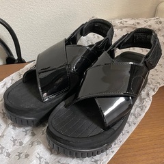 シャカ　23cm 厚底サンダル　の画像