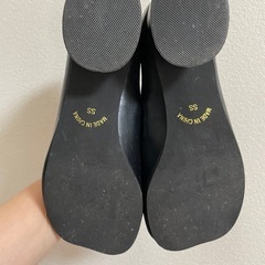 黒　丸み　パンプス　22.5cmくらいの画像