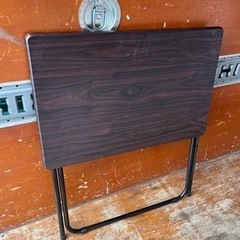 ニトリ折りたたみ机