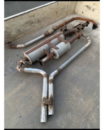 ニューキャンターマニ割りマフラー【４Ｄ３３】